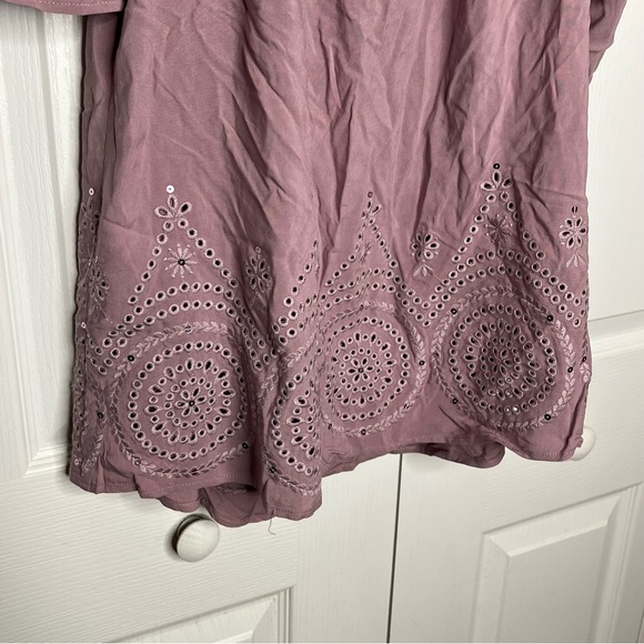 Torrid Challis Eyelet Border Cold Shoulder Top in elderberry blush pink … - Picture 14 of 16